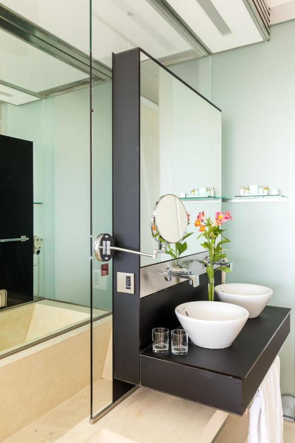 Doppel-/Zweibettzimmer mit Zustellbett (2 Erwachsene + 1 Kind)